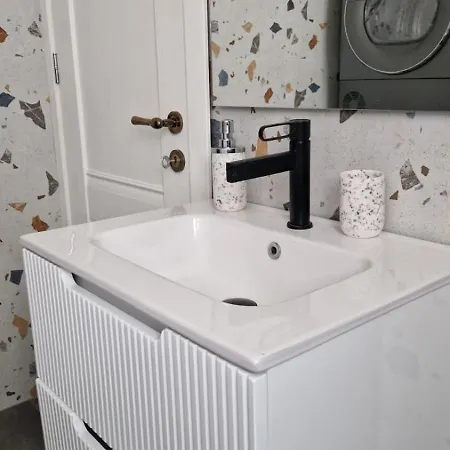 Sicilia Luxury By Sattal Апартаменты Бухарест